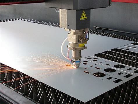 máquina de corte por láser cnc de chapa metálica|Corte por láser de chapa metálica: técnicas.